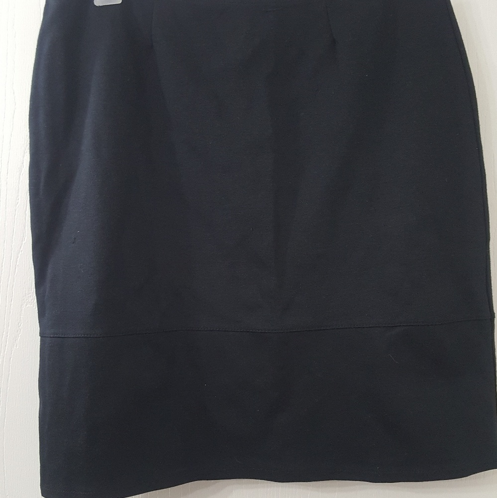 Skirt with back slit